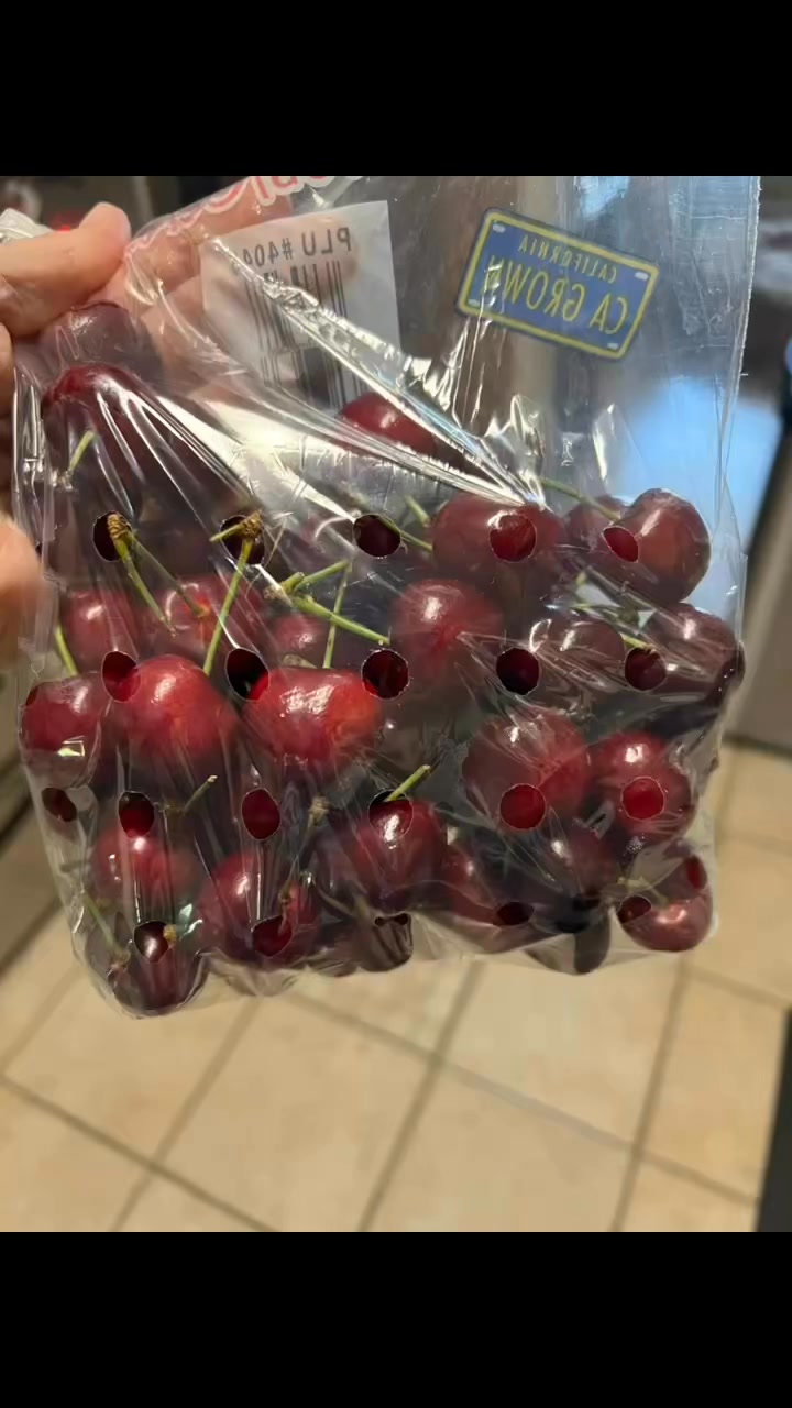 Fresh cherry season is officially HERE and I am living my best life 🙌🏼 There is just something about that first sweet, juicy bite that screams spring turning into summer. 💛

BUT let’s be real for a second… those pits? Not the vibe. 😅

That’s why I’m just a little obsessed with having a tool that kicks those pits to the curb—quick, easy, no mess, no stress 🙌🏼 Now I can snack, bake, and cherry my way through the season without the hassle. 

Because around here… the pits are no longer the pits. 😜🍒

Who’s ready to cherry on?? Drop a 🍒 below if you’re as excited as I am—and I’ll hook you up with the details!

#howipamperedchef #freshcherries #yummy #makesmehappy