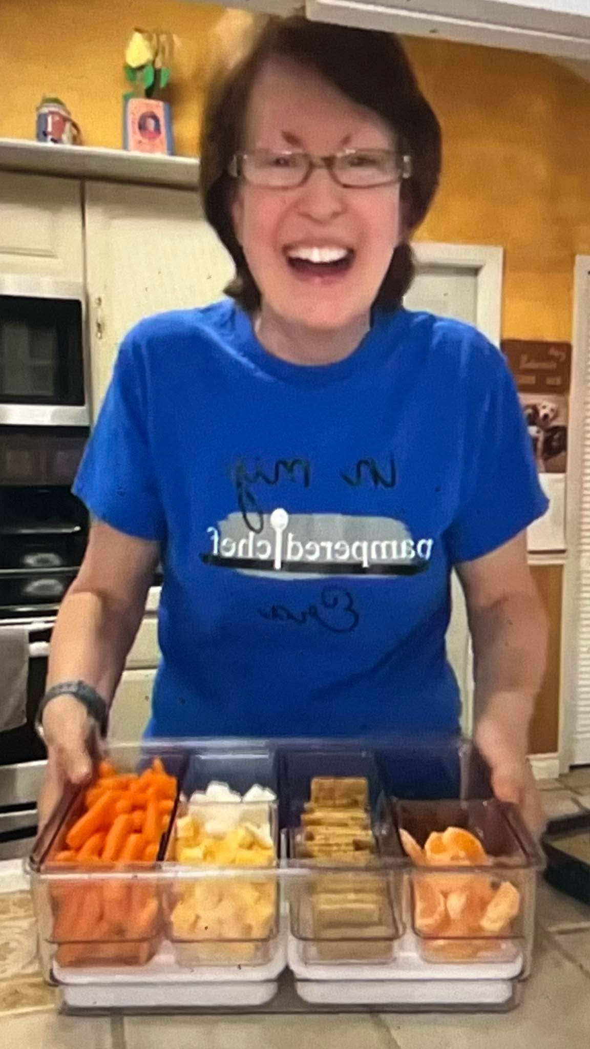 One of my absolute summertime favorites is the Snackle Box! 😍

Pack this baby with your favorite snacks, toss in the cooling inserts, and you're ready for road trips, ball games, beach days, pool days, or just running errands around town.

Why pay concession stand, gas station, or convenience store prices when you can bring exactly what YOU want? 🙌 The cooling inserts help keep everything fresh and chilled for hours, so your snacks are ready whenever hunger strikes.

And can we talk about the money this little gem saves? 💰 I can't even imagine how much I would have saved over the years if I'd had one of these back in the day!

Tell me... what would be the FIRST thing you'd pack in your Snackle Box? 👇😋🍓🧀🥨🍇

#SnackleBox #SummerSnacking #RoadTripReady #PamperedChef #DitchTheDriveThru #SnackSmart #SummerFavorites