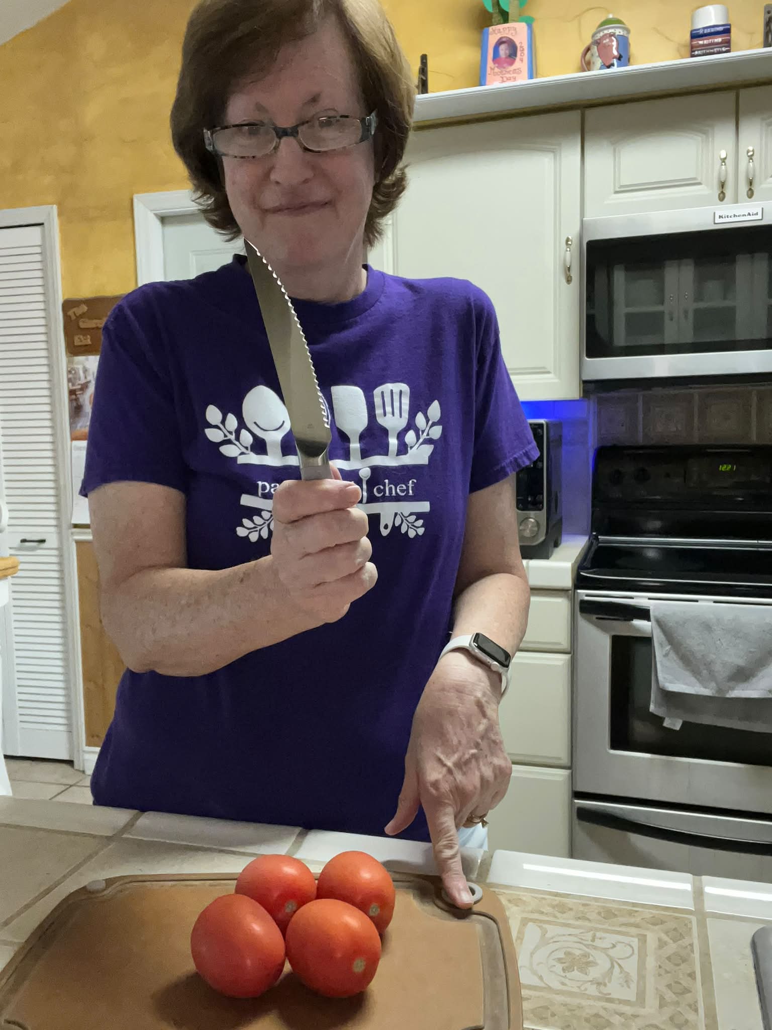 Ever find yourself sawing away at a tomato with a knife that has absolutely NO business being near a tomato? 😂

Having the right knife for the job doesn’t just make prep faster—it makes it easier, cleaner, and a whole lot less frustrating.

That’s one reason I’m excited about our NEW Expanded Foundations Knife Set. More knife options means you can grab the one that actually fits the job instead of expecting one poor little knife to do EVERYTHING. 🔪

Good tools don’t do the cooking for you…but they sure can make cooking feel easier.

What’s the ONE kitchen task that makes you wish you had a better knife? Tell me below!